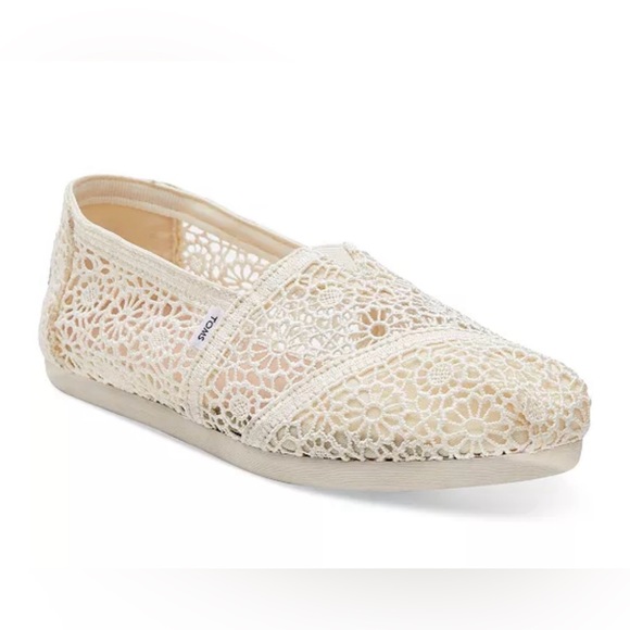 Toms Shoes - Toms  NATURAL MOROCCAN CROCHET in size 7